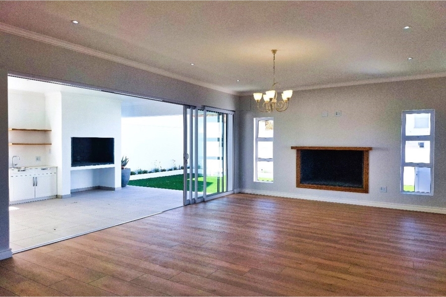 3 Bedroom Property for Sale in Shelley Point Western Cape